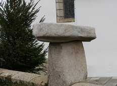 Stele néolithique Camors Morbihan Bretagne-sud