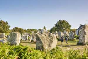 couple-menhirs-alignements-kerzerho-erdeven.jpg couple-menhirs-alignements-kerzerho-erdeven.jpg
