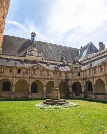Cloître