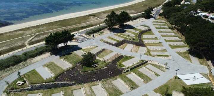 Área de autocaravanas La Falaise Área de autocaravanas La Falaise