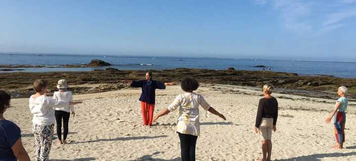 Le Qi Gong s'invite à la plage ! Le Qi Gong s'invite à la plage !