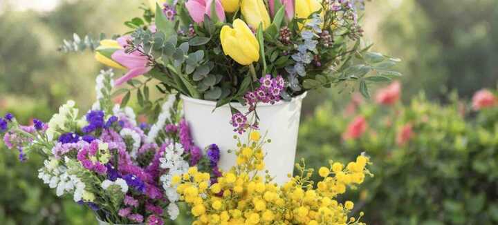 Confection de bouquets de printemps Confection de bouquets de printemps