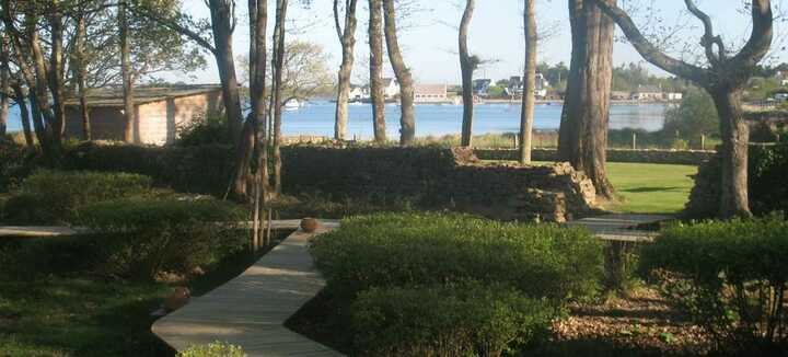 La Petite Presqu'île La Petite Presqu'île