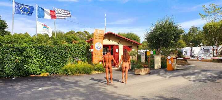 Camping naturista CNBS La Pinède