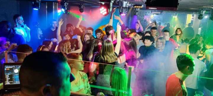 Le Duplex Club Le Duplex Club