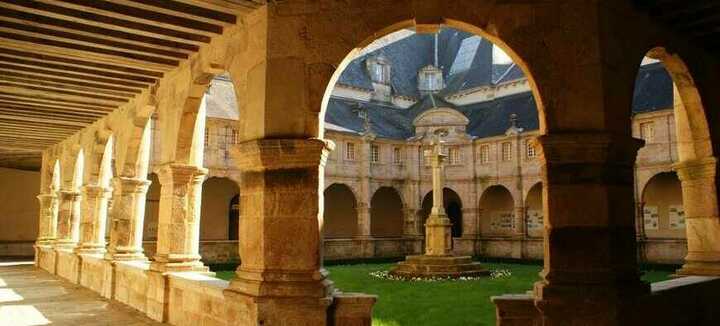 Académie de Musique et d'Arts Sacrés Académie de Musique et d'Arts Sacrés