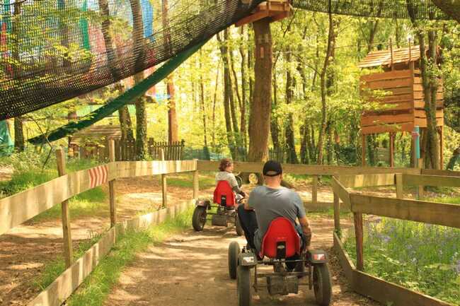 land aux lutins karts a pedales circuit Marzin Kart cabanes filets