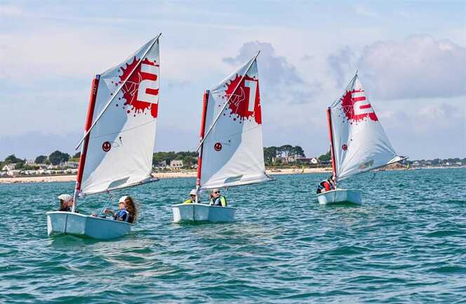 Opti-flotte-©-Loïc-KERSUZAN-Morbihan-Tourisme