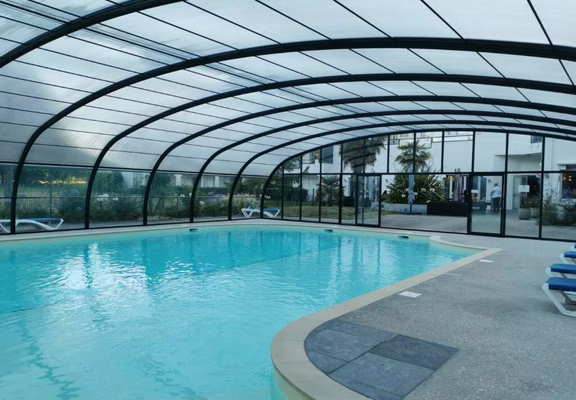 piscine interieur