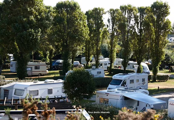 camping-Falaise-locmariaquer-morbihan-bretagne-sud