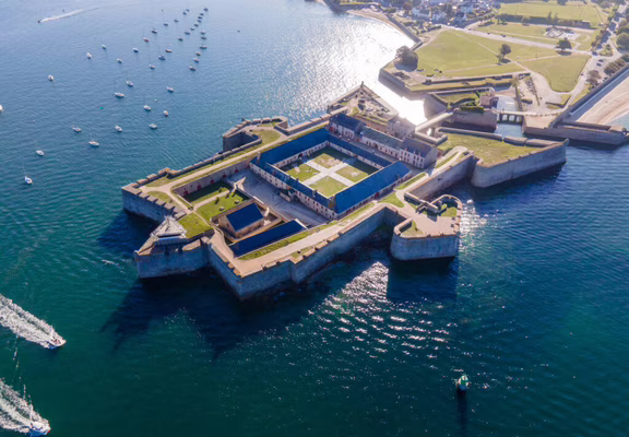Port-Louis_MnM_vue_aérienne(c)RomainOsi